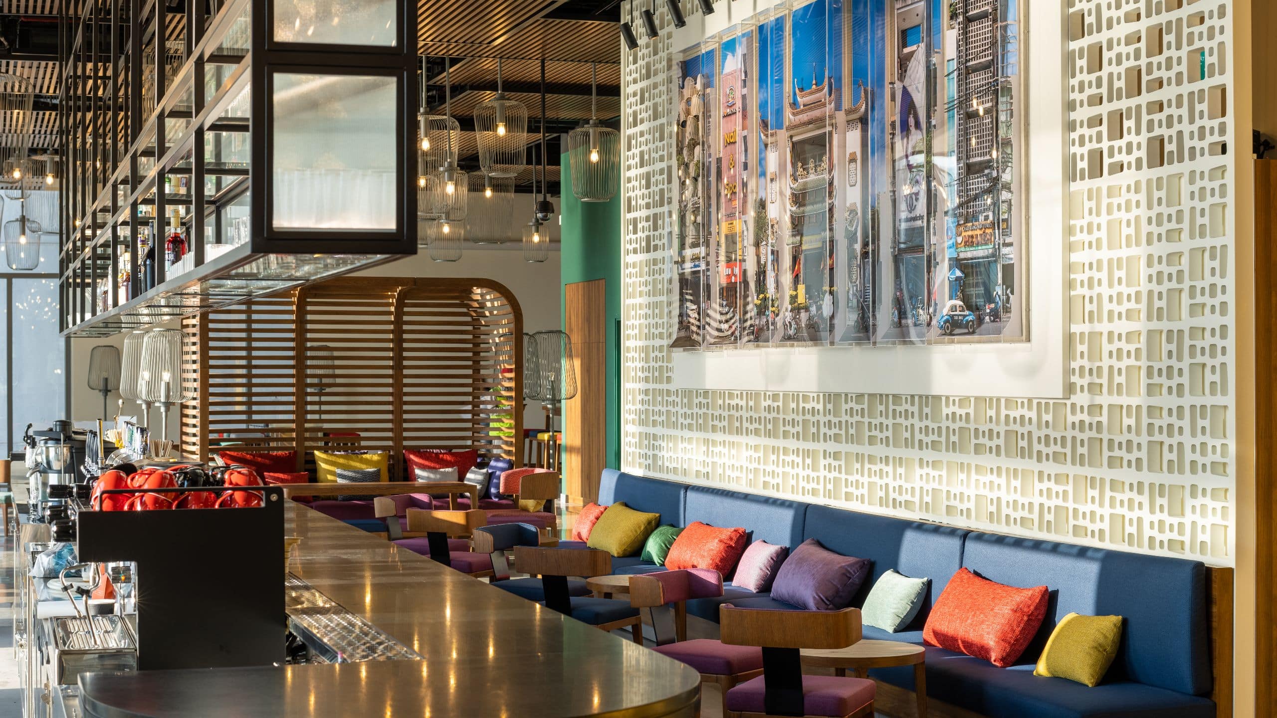 Wink Hotel Danang Riverside Wink Bar Restaurant Interior