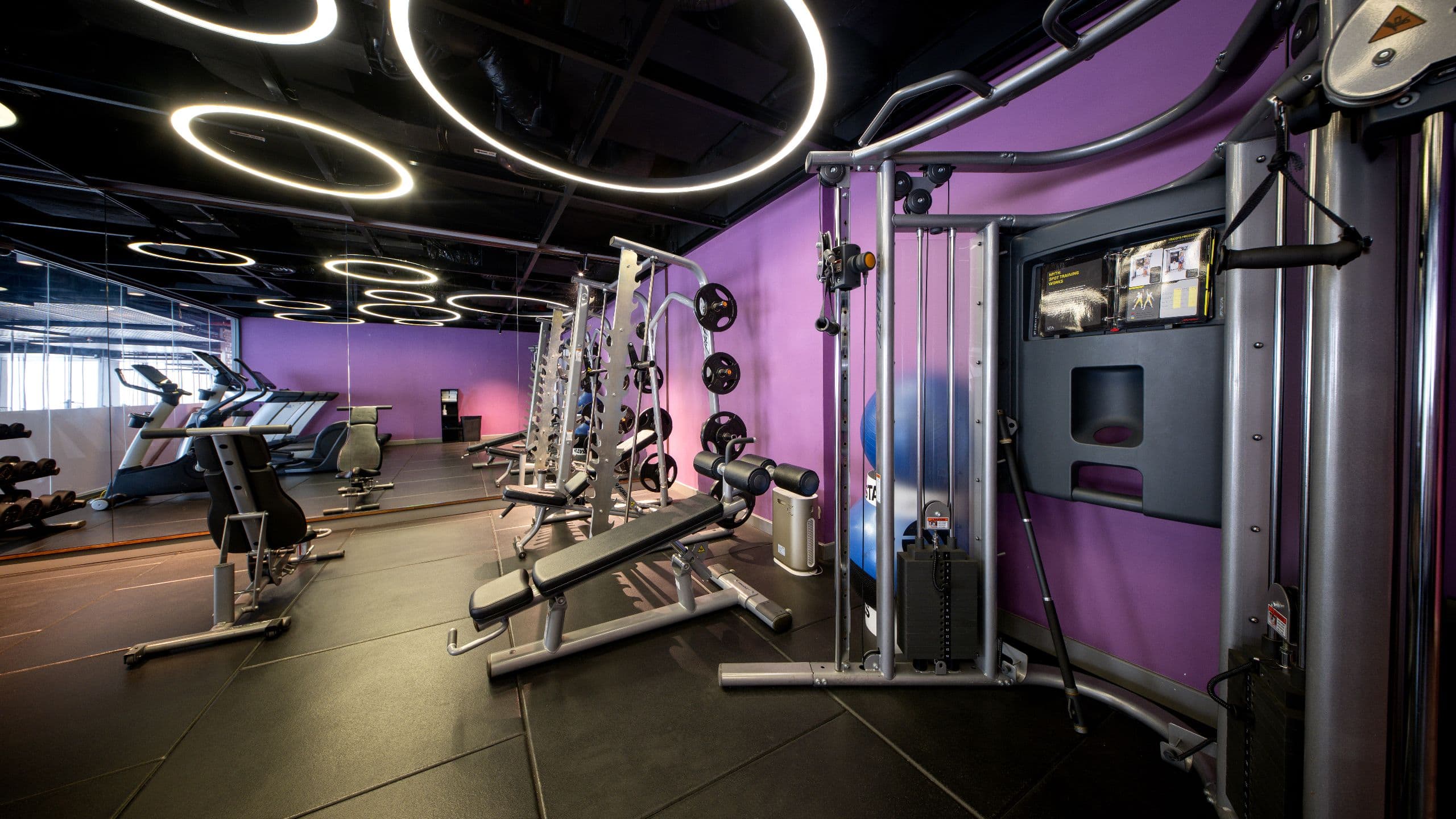 Wink Hotel Can Tho Centre Wink Gym Equipment Setup