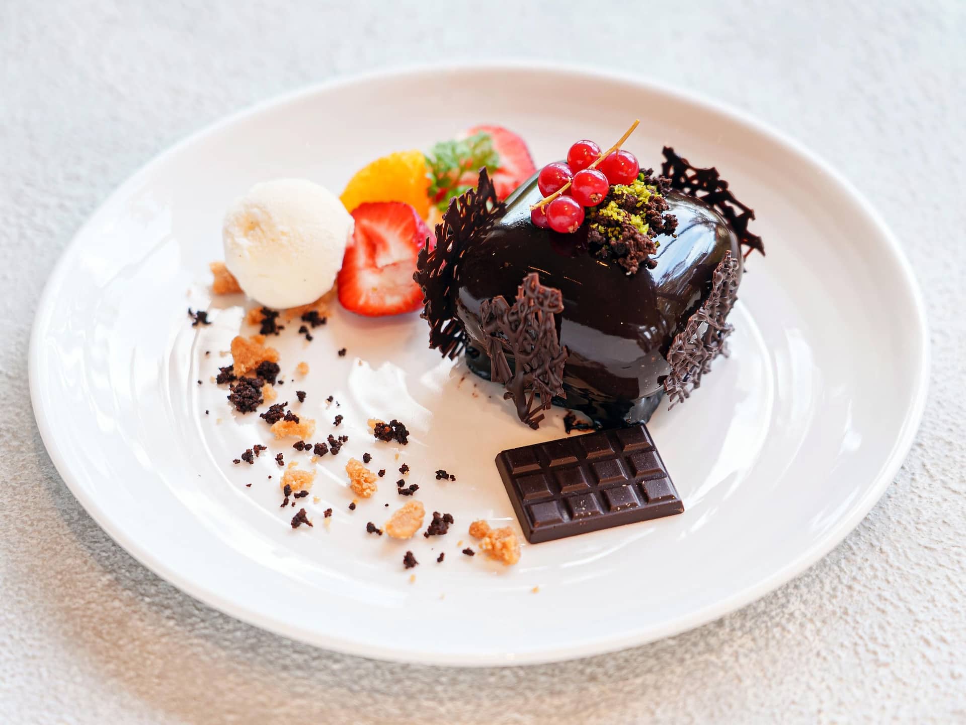 Hyatt Regency Hakone Resort and Spa Living Room Chocolate Cake Vanilla Ice Cream