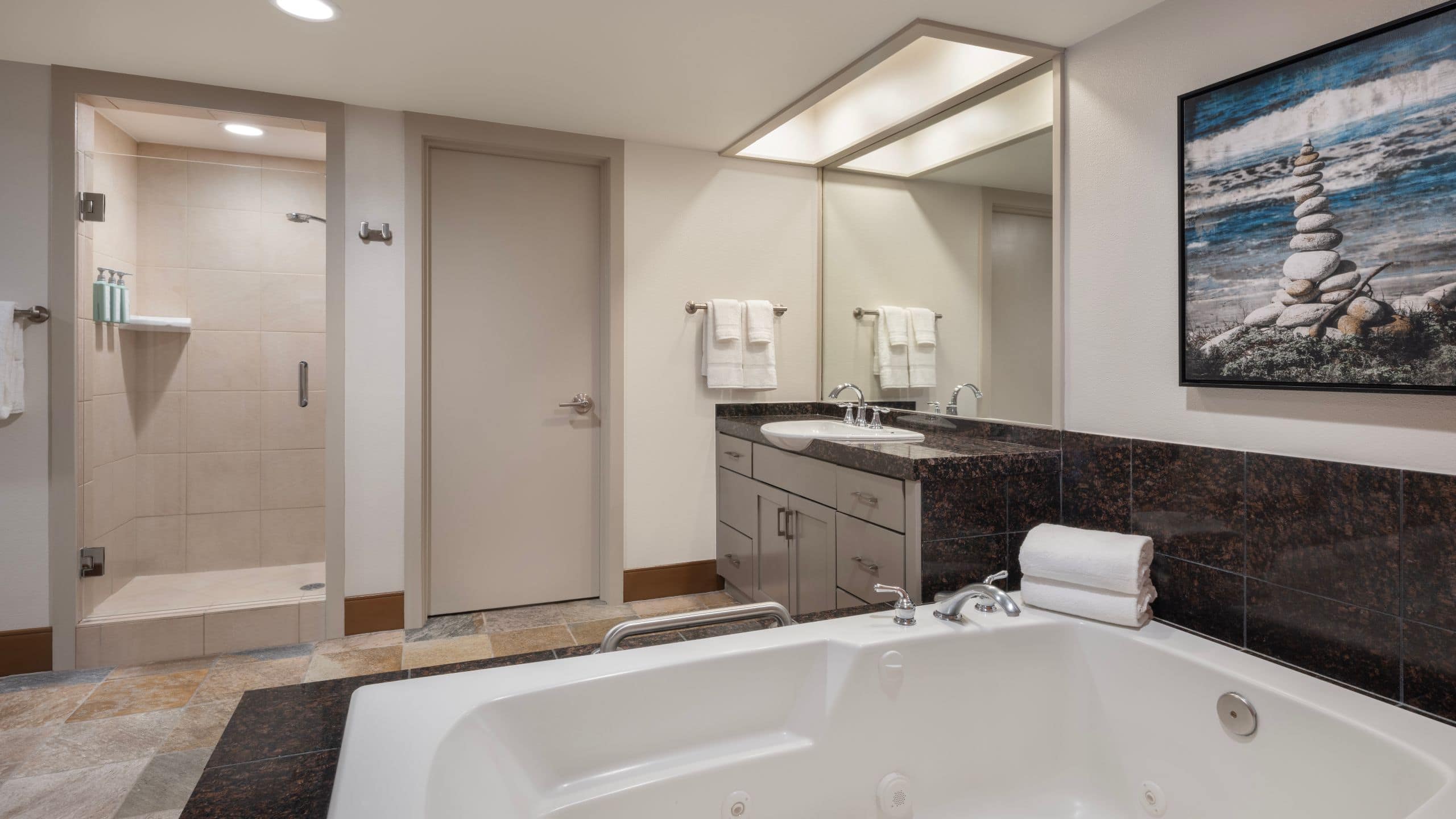 6/7 Hyatt Vacation Club at Highlands Inn Bathroom Tub And Shower