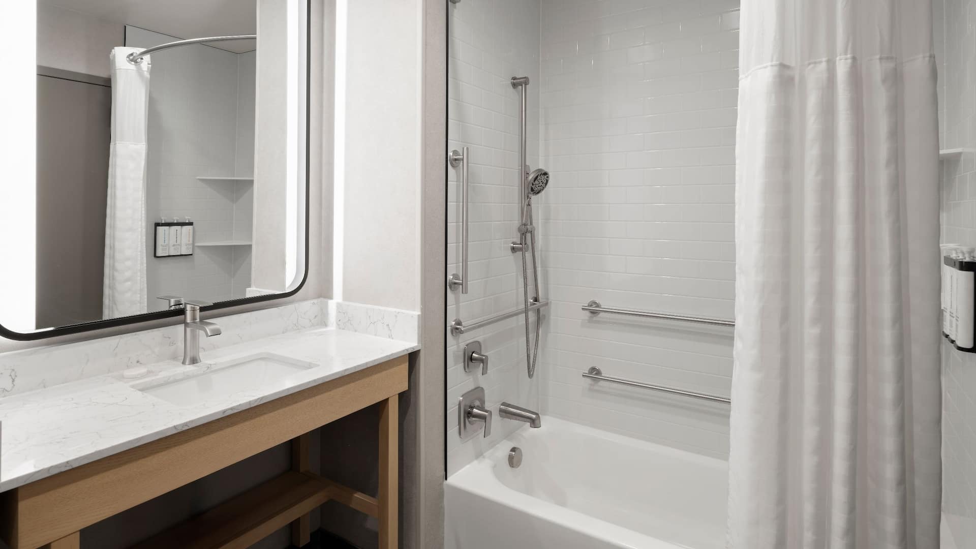 2 of 2 Hyatt Place Springdale / Zion National Park Accessible Tub Bathroom