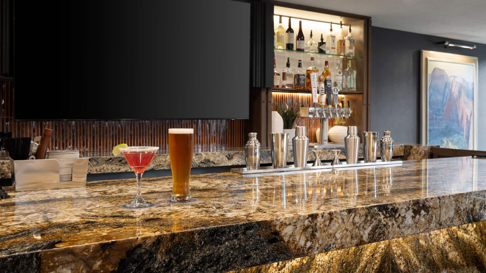 Hyatt Place Springdale / Zion National Park Placery Bar Drinks