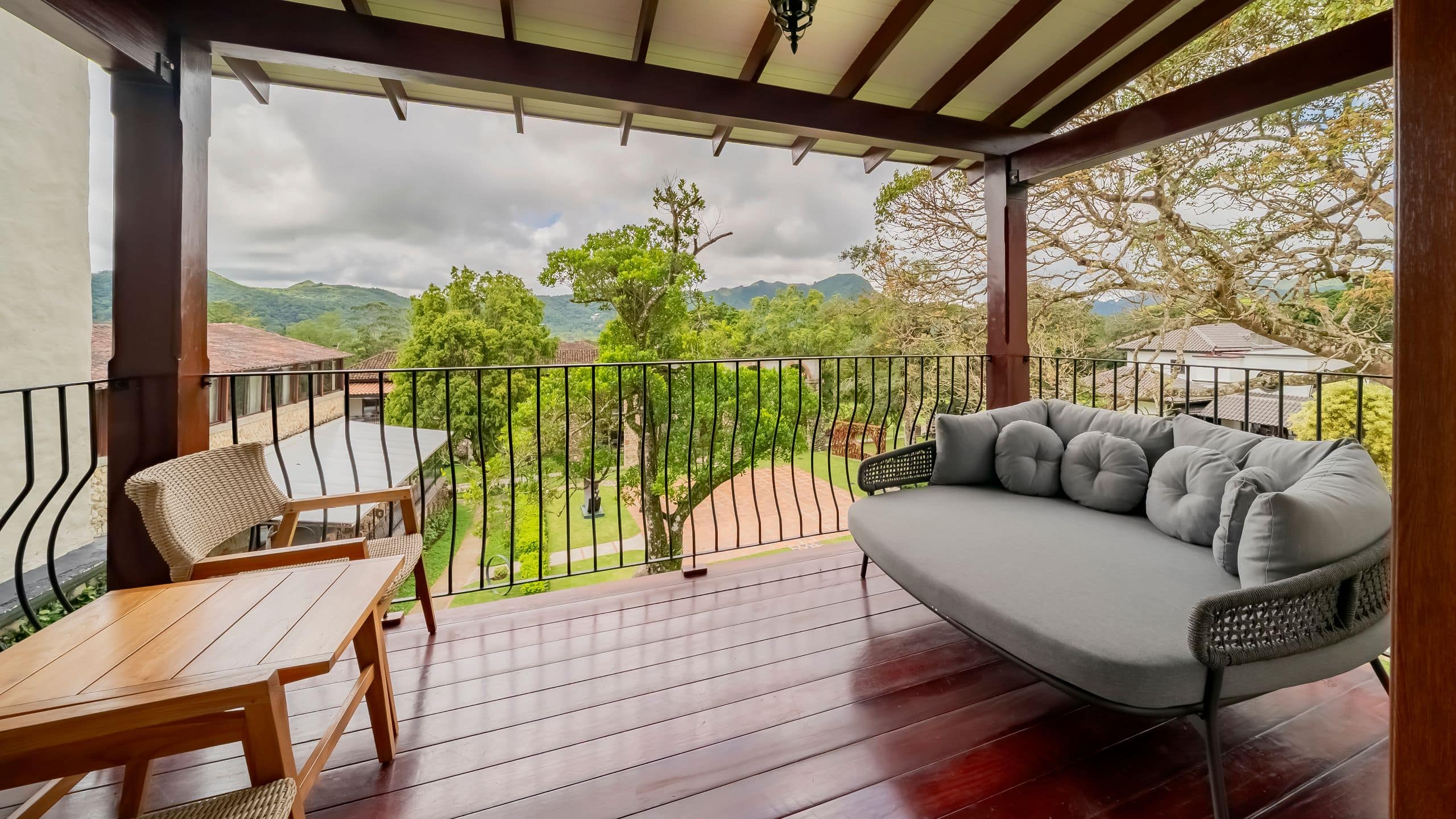 8 de 11 Hotel La Compañía del Valle King Bed Mountain View Balcony