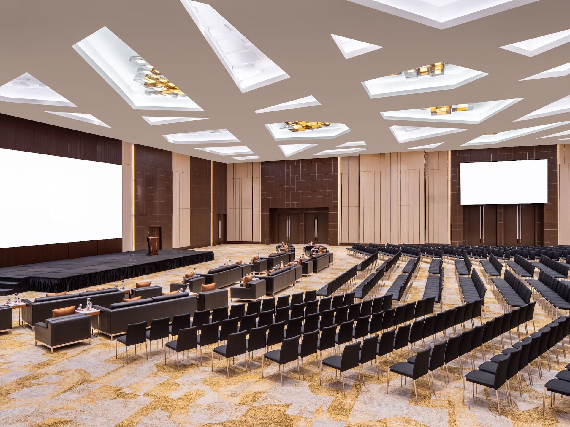 Grand Hyatt Macau Grand Ballroom Mixed Seating Set Up