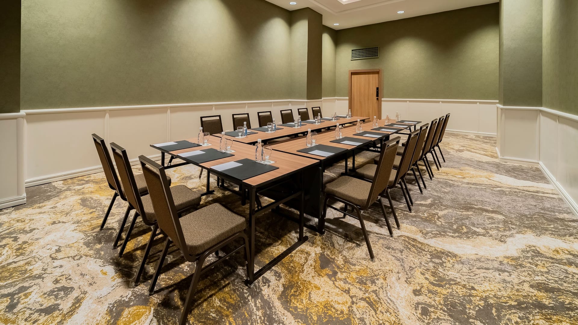 2 de 2 Hyatt Regency Panama City Hyatt Pacifico U Shape