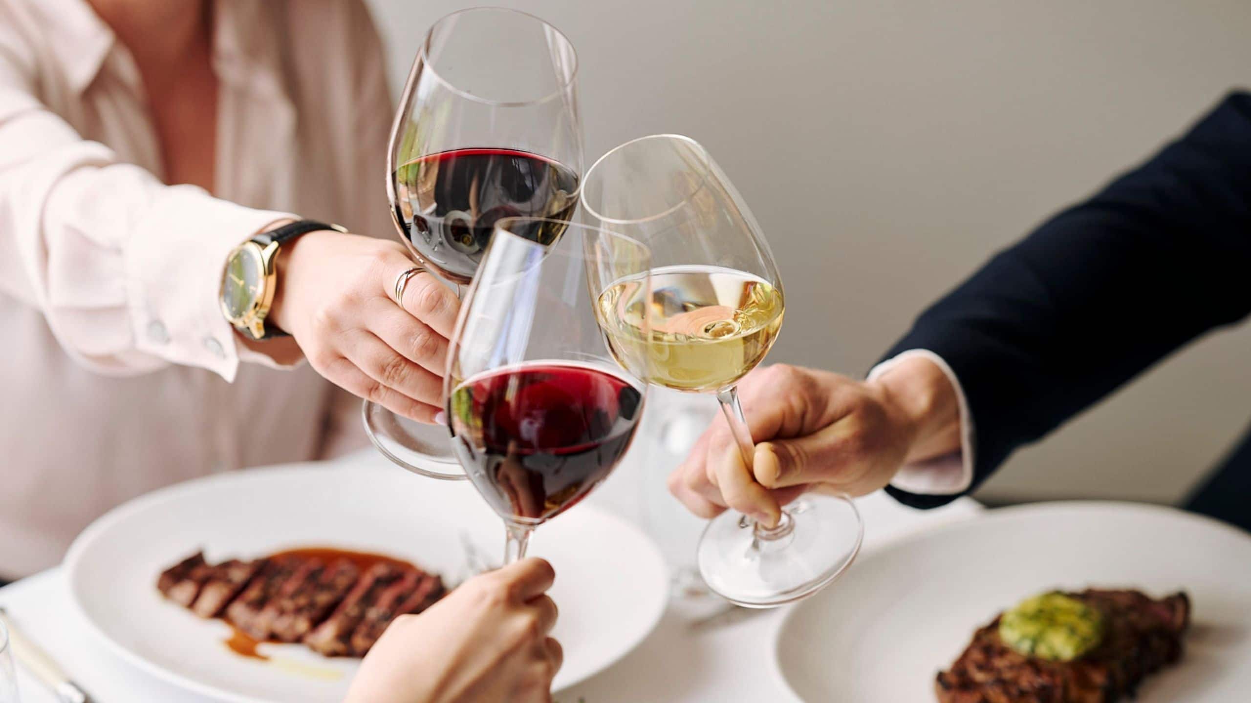 Hyatt Hotel Canberra - A Park Hyatt Hotel The Grill Friends Cheers Landscape