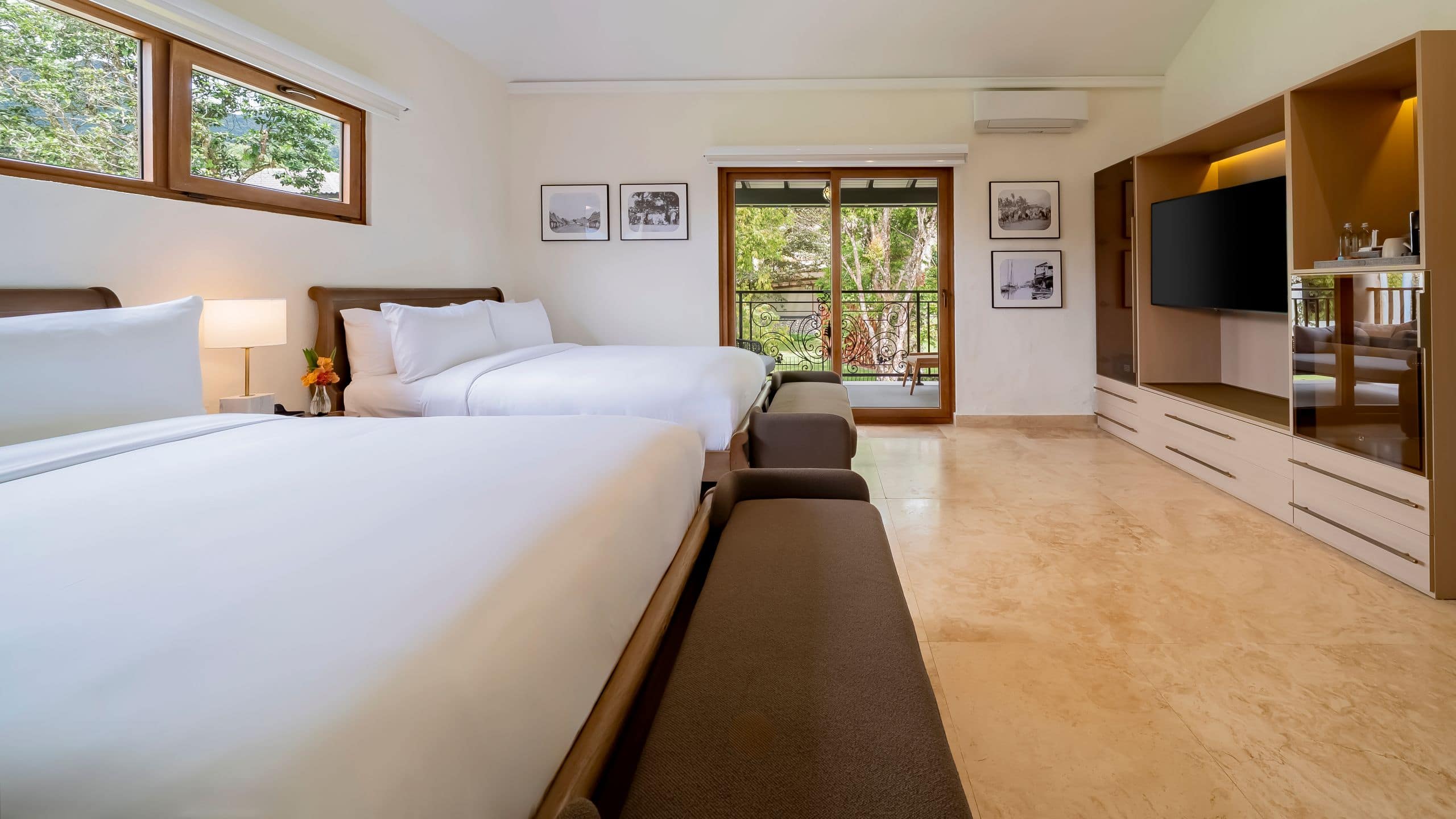 1 de 7 Hotel La Compañía del Valle Two Queen Bed Mountain View Side