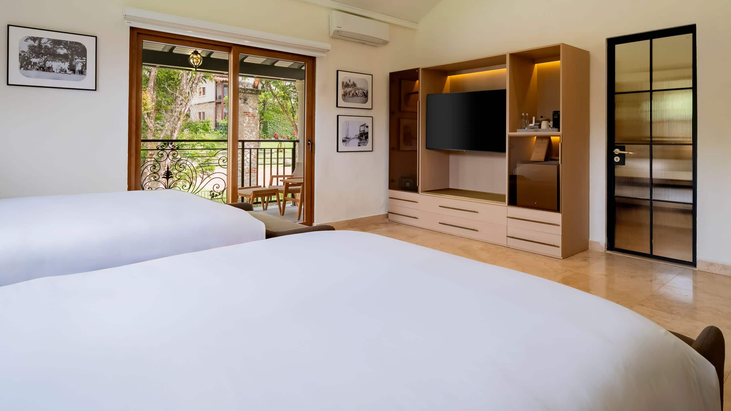 2 de 7 Hotel La Compañía del Valle Two Queen Bed Mountain View