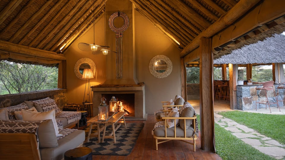 Asilia Naboisho Camp Lodge Lobby