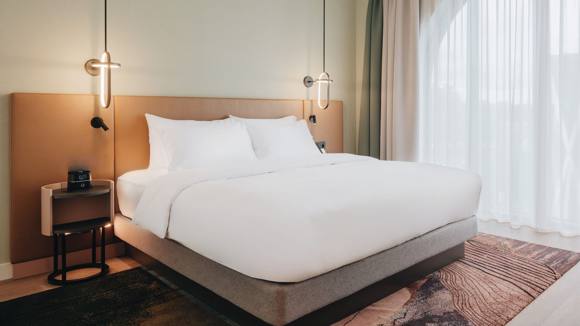 4 из 5 Hyatt Place Tallinn Standard King Bed With Lights And Window