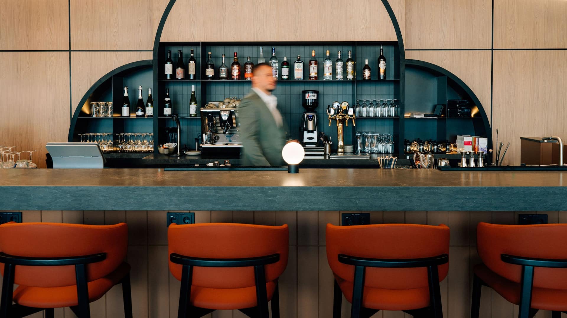 2 of 4 Hyatt Place Tallinn Zoom Bar Blurred View