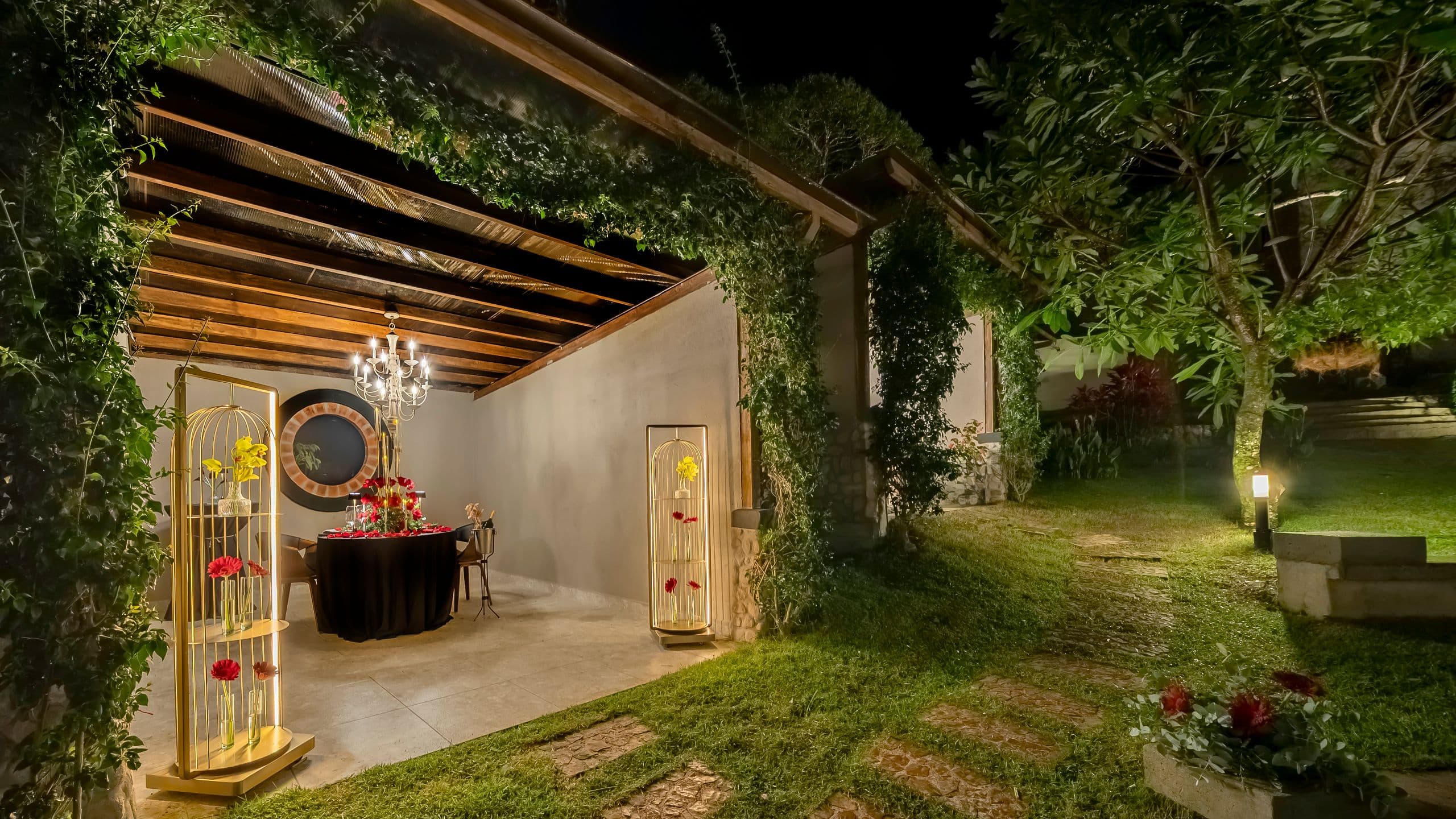 1 of 5 Hotel La Compañía del Valle La Plaza Night