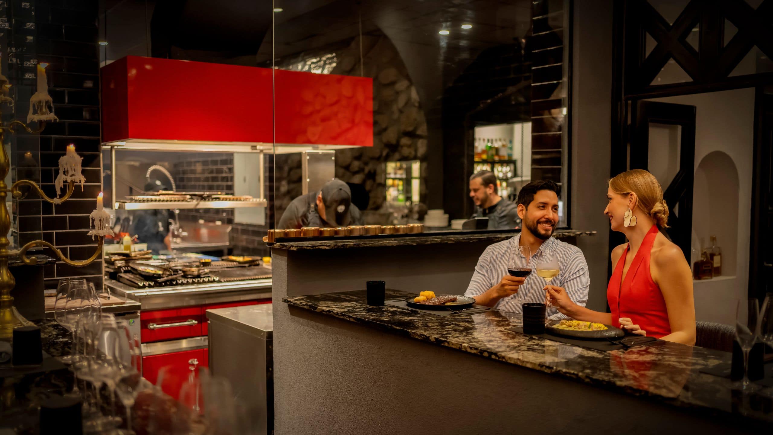 Hotel La Compañía del Valle Couple With Chefs Of Fuego