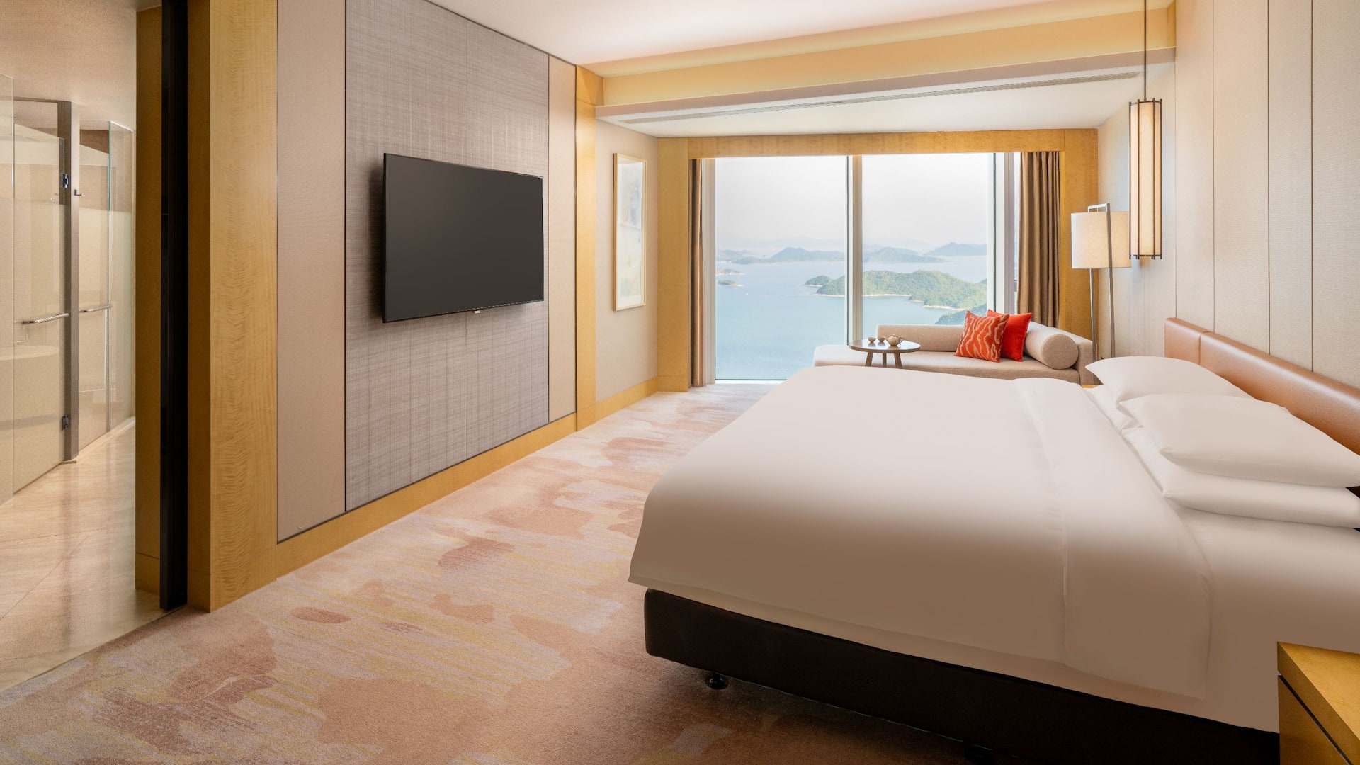 1 of 2 Hyatt Regency Shenzhen Yantian King Bed Ocean View Premier