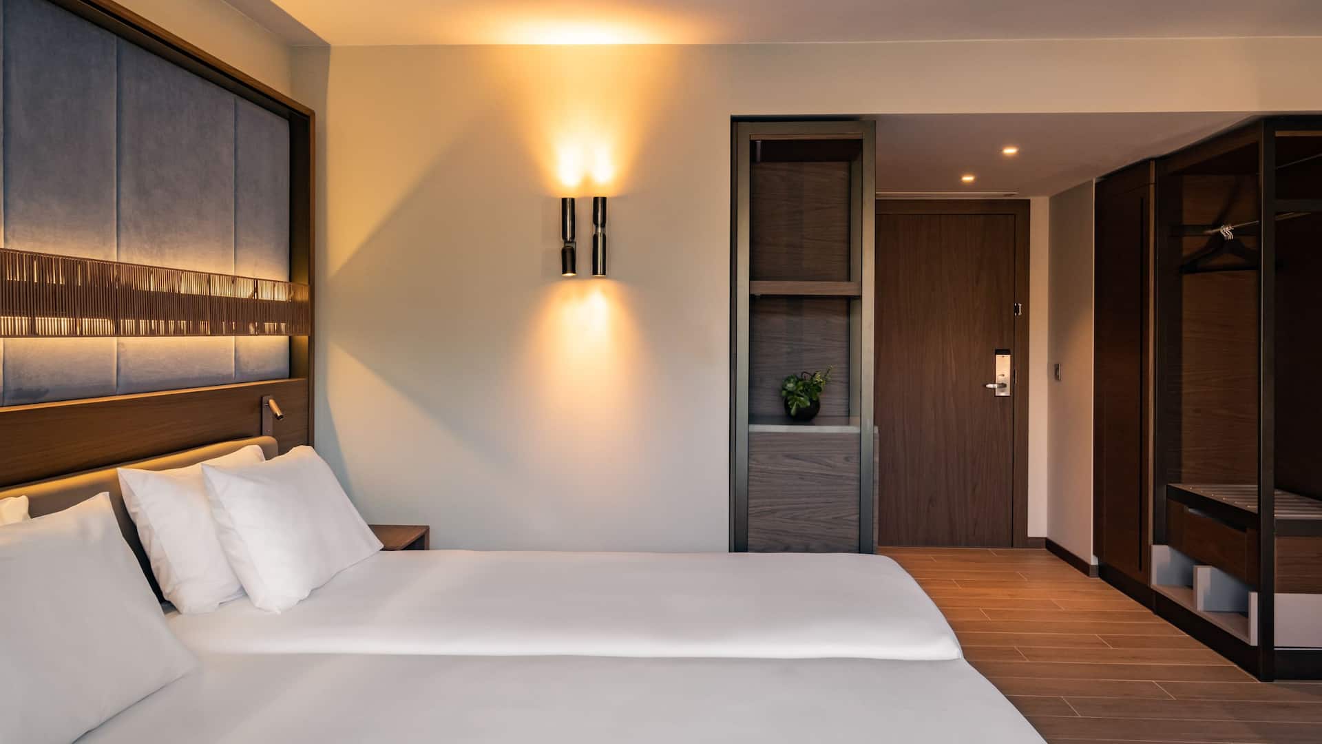 3 of 5 Hyatt Regency Malta Standard Twin Bed