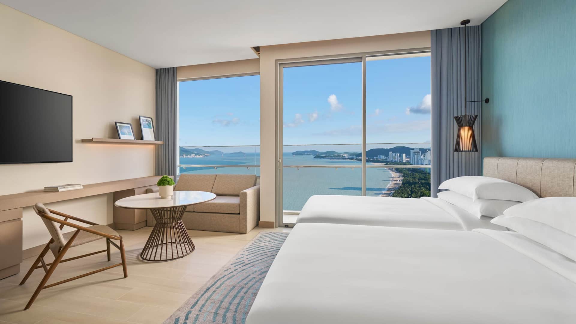 第 1，共 2 Hyatt Regency Nha Trang Two Twin Beds Ocean View Club Access