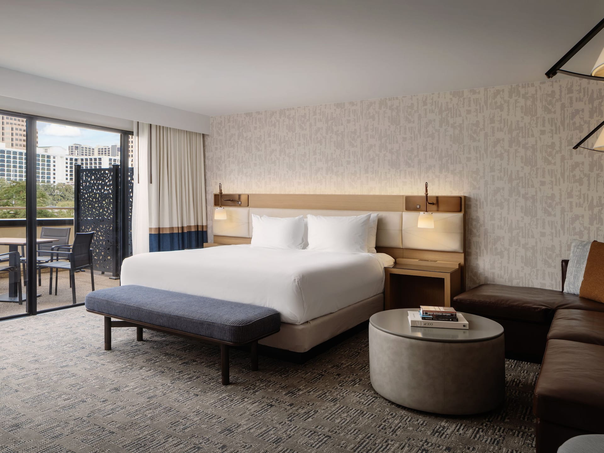 Hyatt Regency Austin Lakefront Studio Suite With Patio