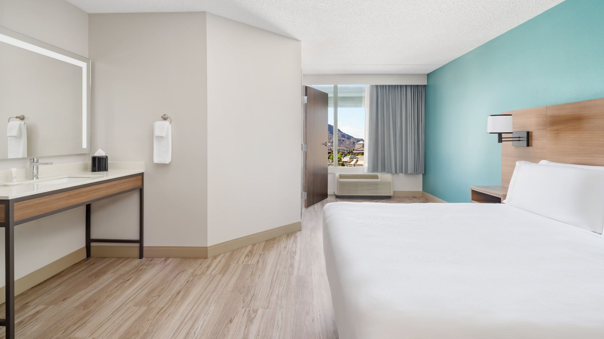 Hyatt Place Scottsdale/Old Town King Room