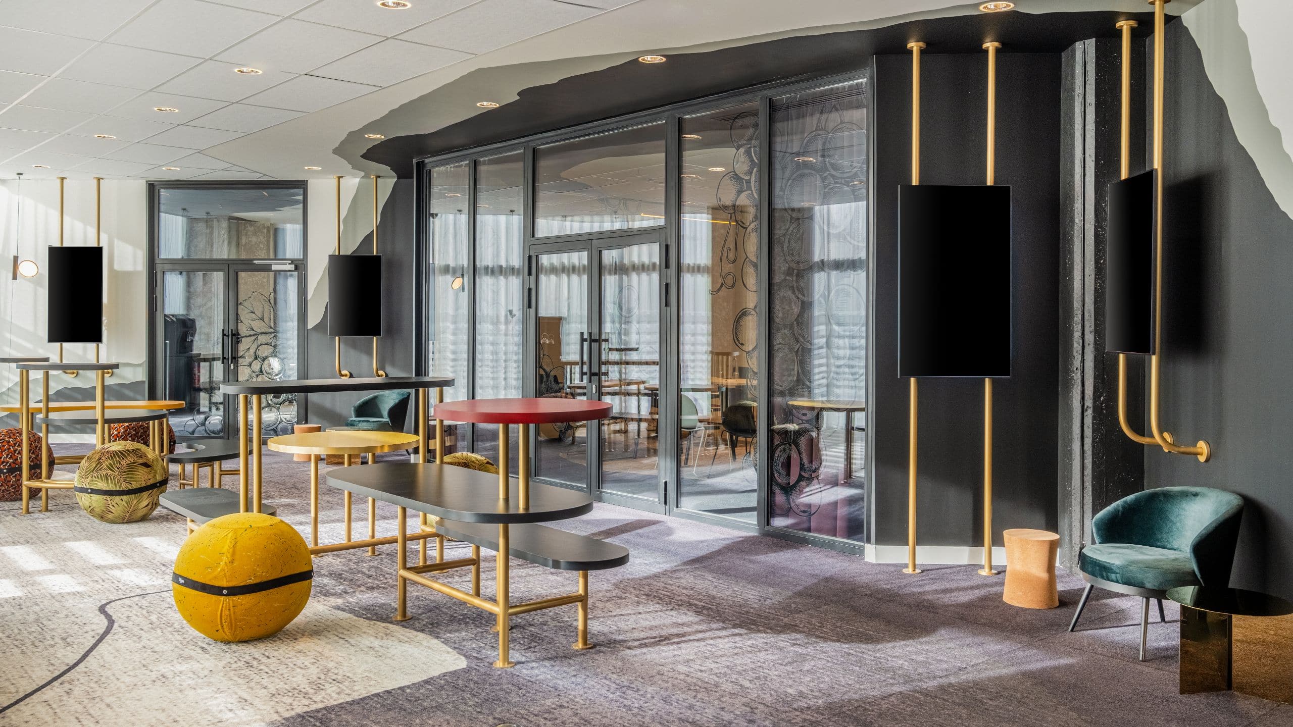 Hyatt Centric Reims Coffee Break Area View