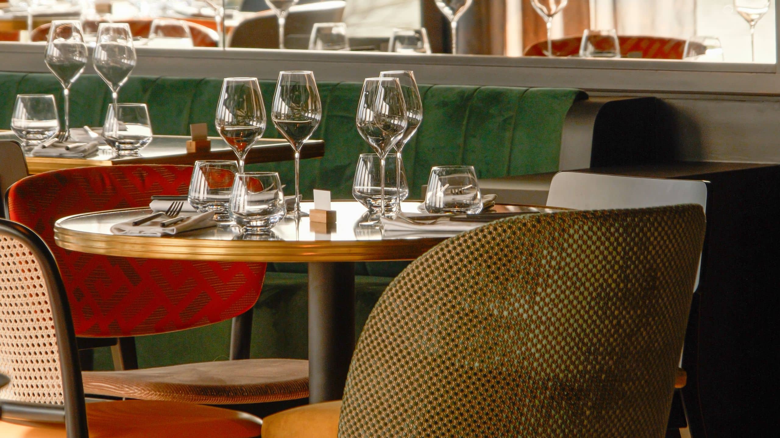 Hyatt Centric Reims Restaurant Round Table