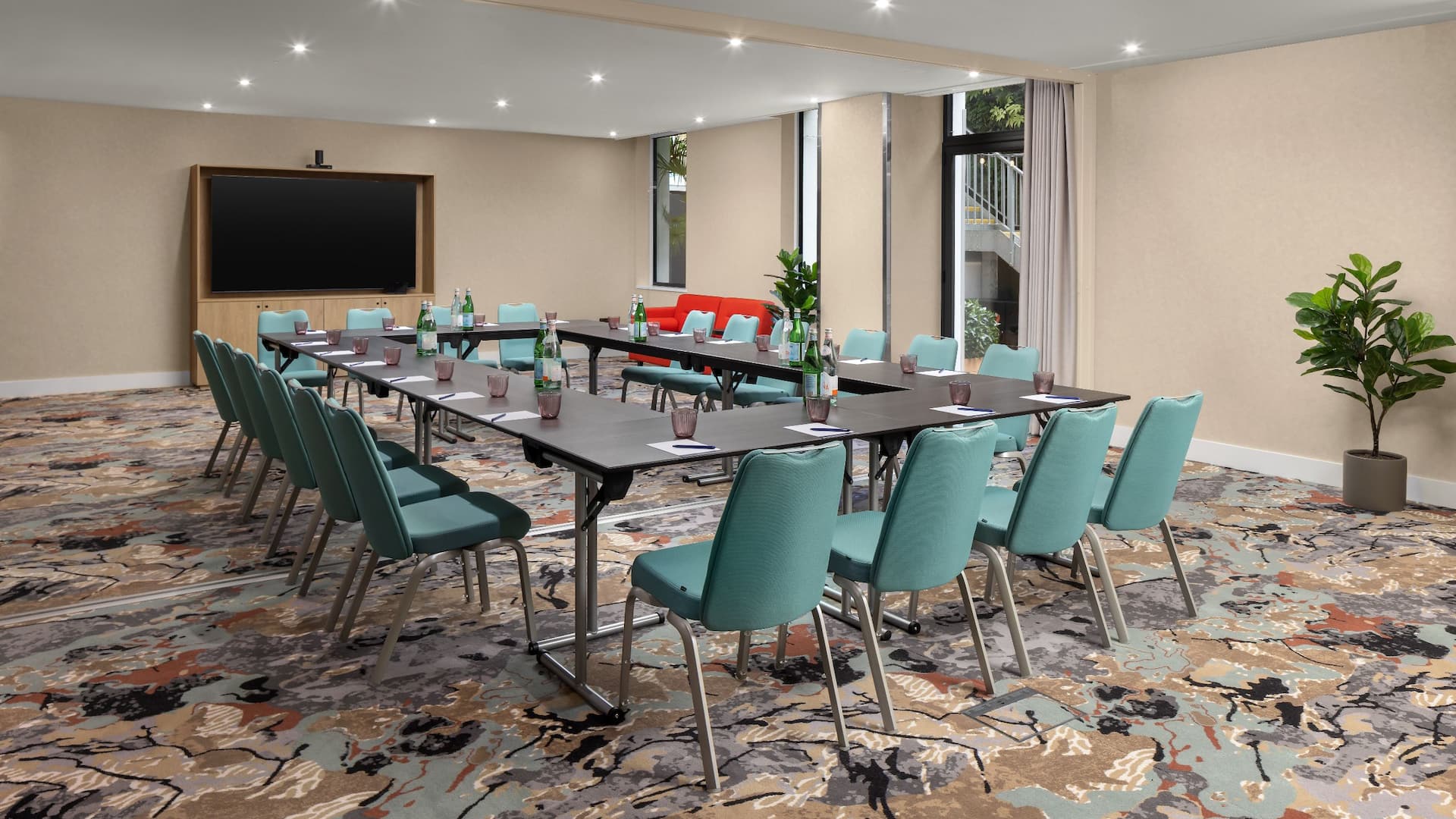 Hyatt Place London City East Canvas Suite Boardroom