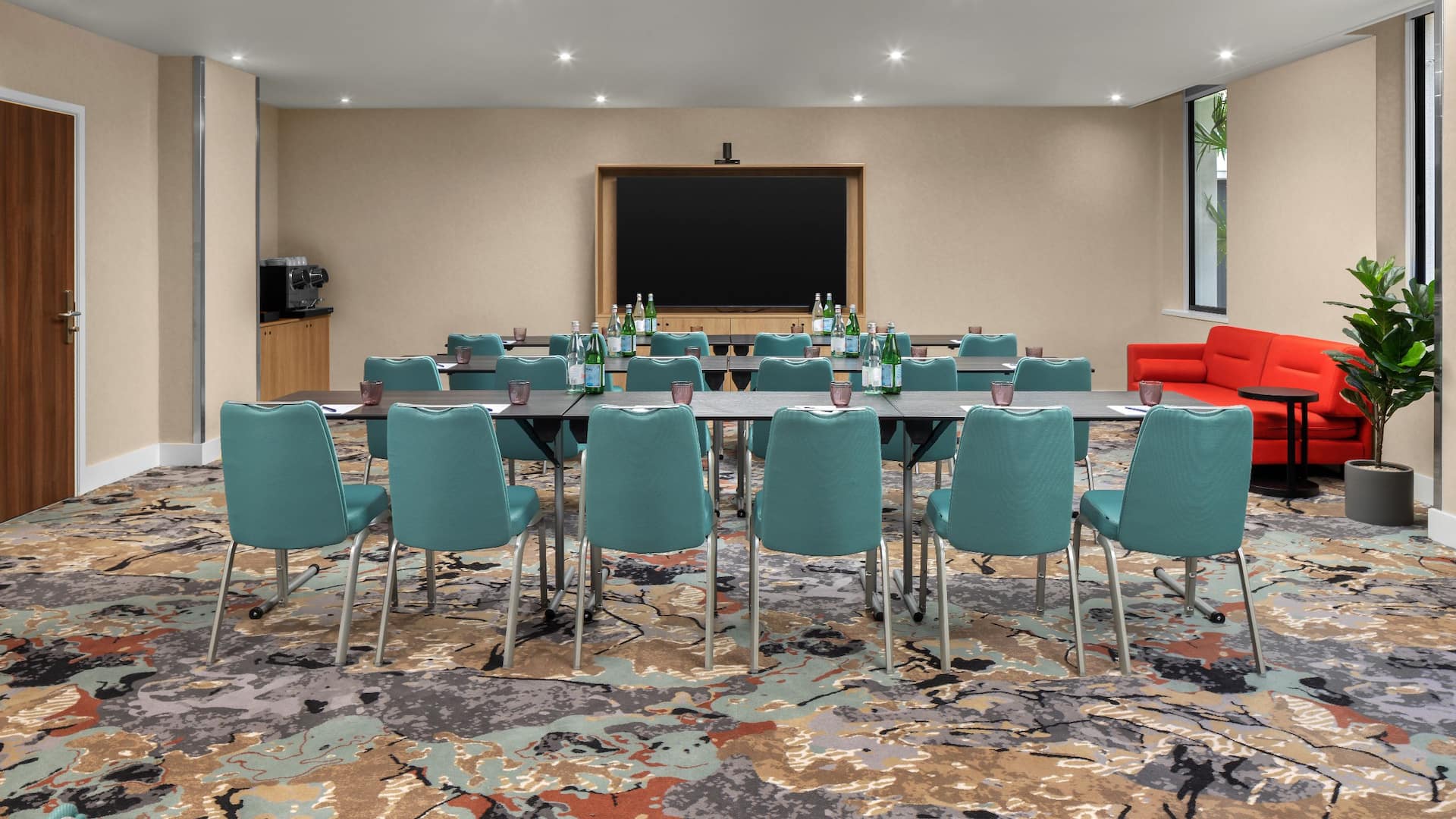 Hyatt Place London City East The Studio Theatre