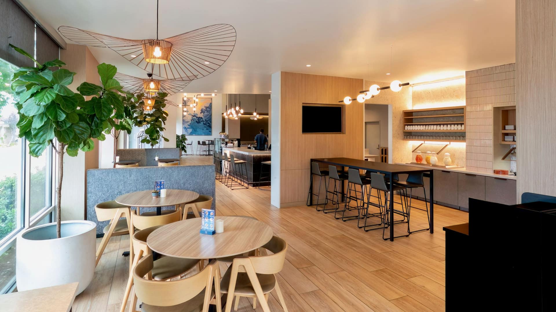 Hyatt Place Sacramento/Roseville Breakfast Seating