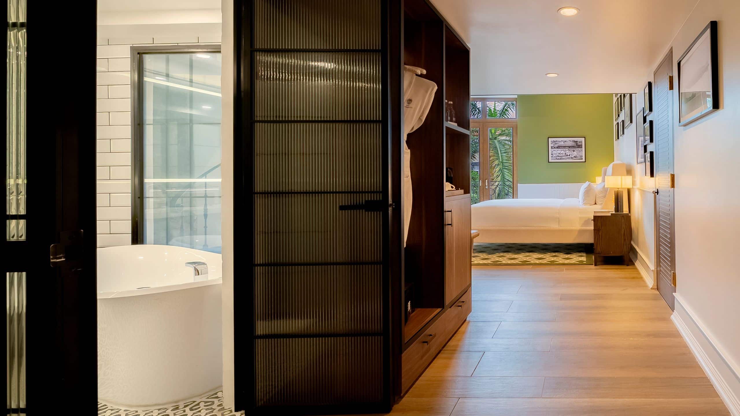 3 of 8 Hotel La Compañía Casco Antiguo Loft Suite Entrance View