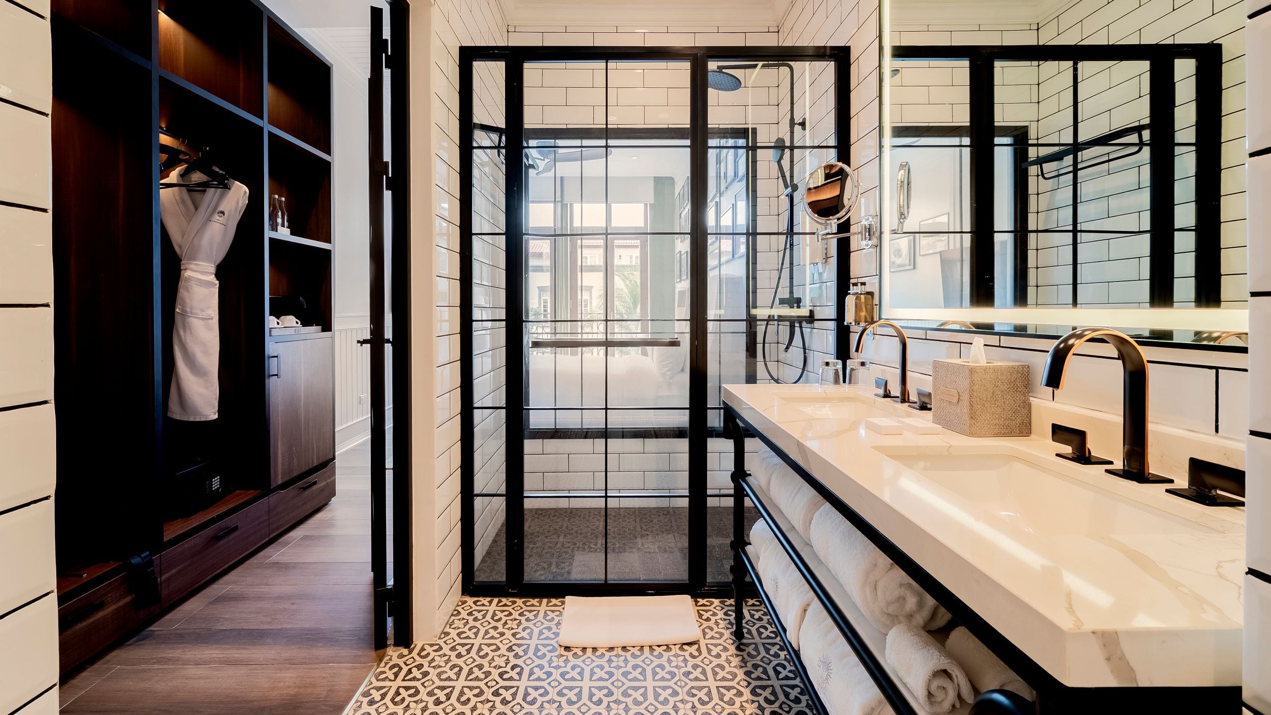 4 of 10 Hotel La Compañía Casco Antiguo One King Bed Courtyard View Bathroom Side View