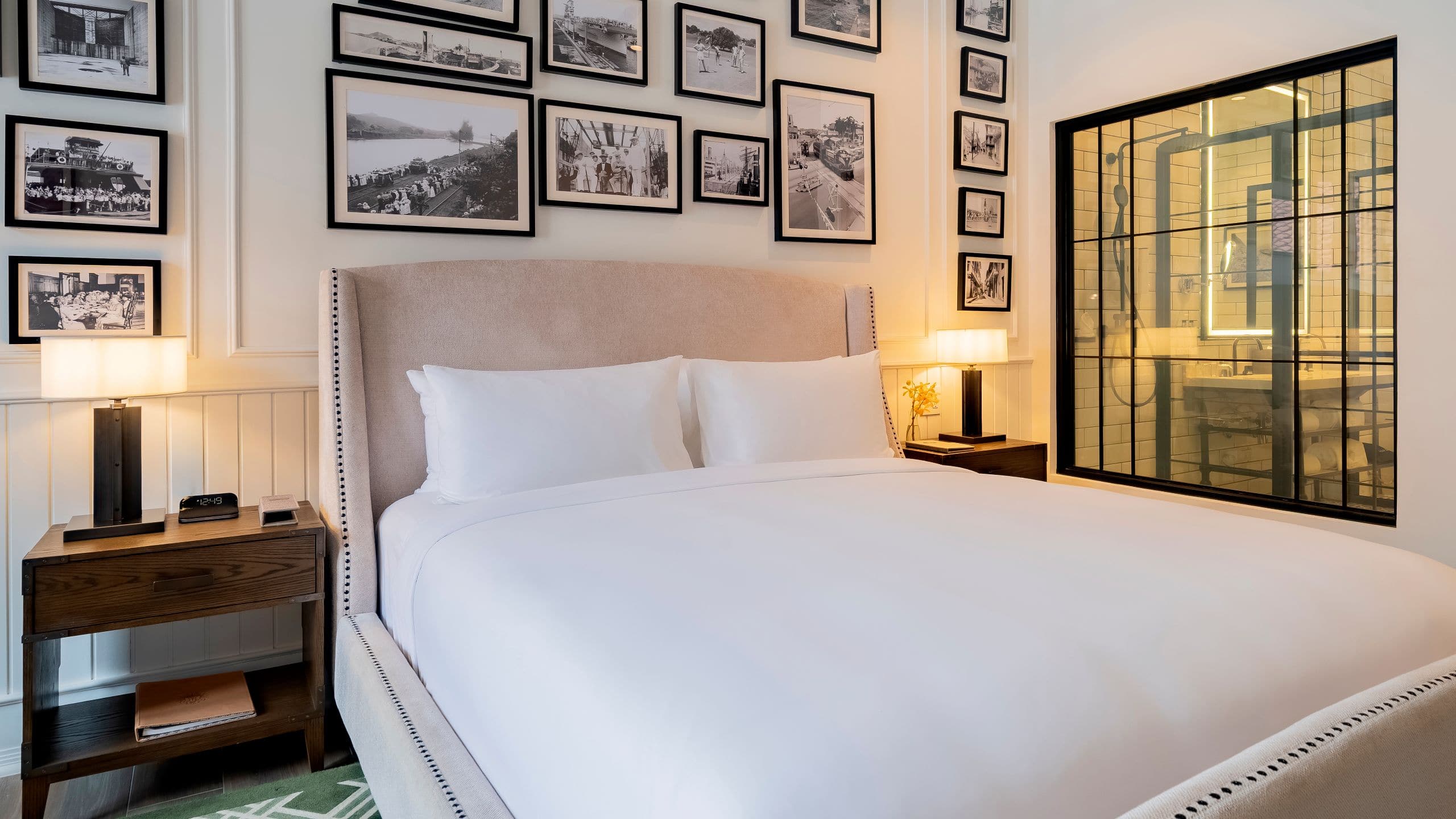 2 of 10 Hotel La Compañía Casco Antiguo One King Bed Courtyard View Bathroom Bed And