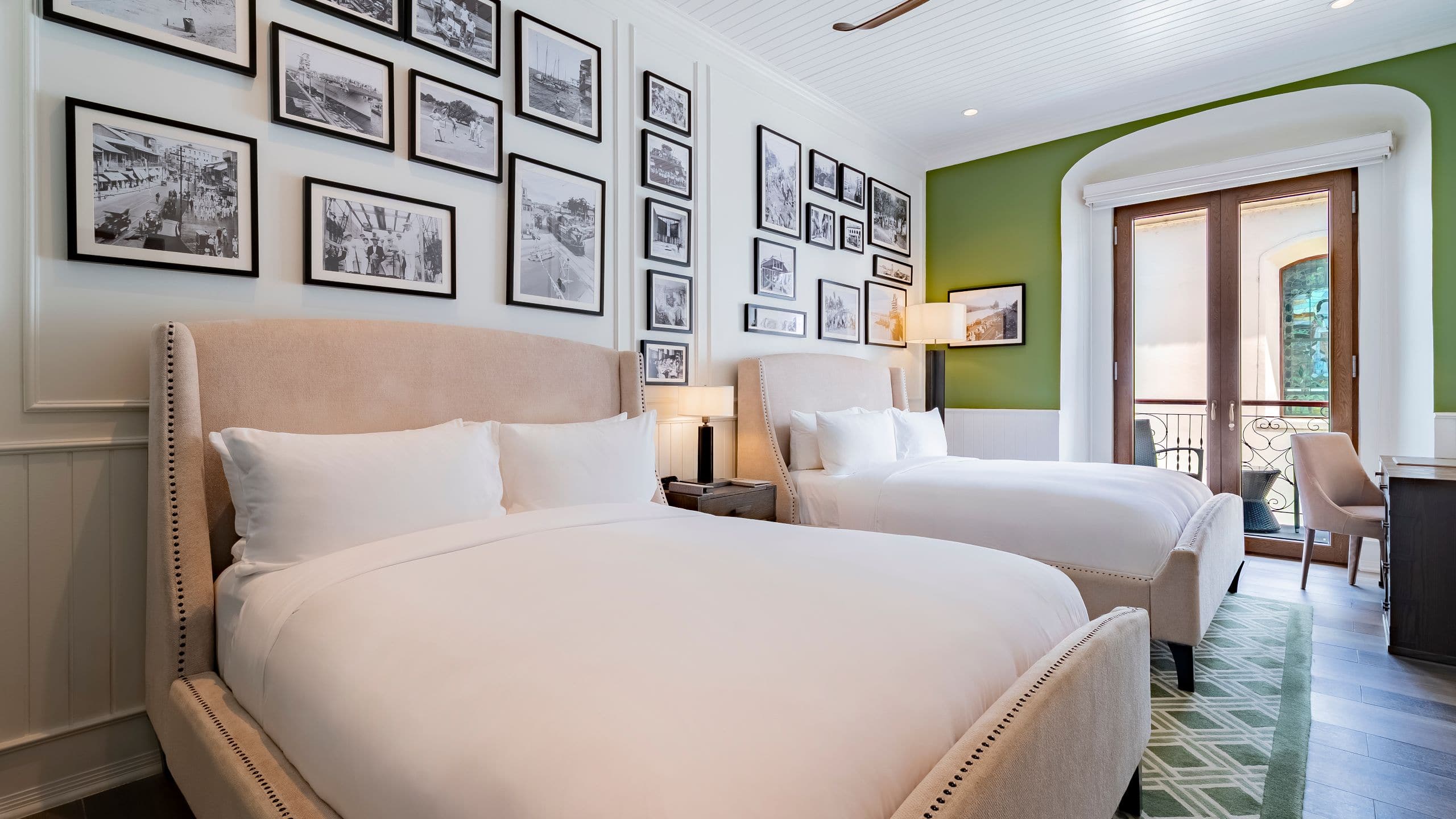 1 of 9 Hotel La Compañía Casco Antiguo Two Queen Beds Casco View Beds