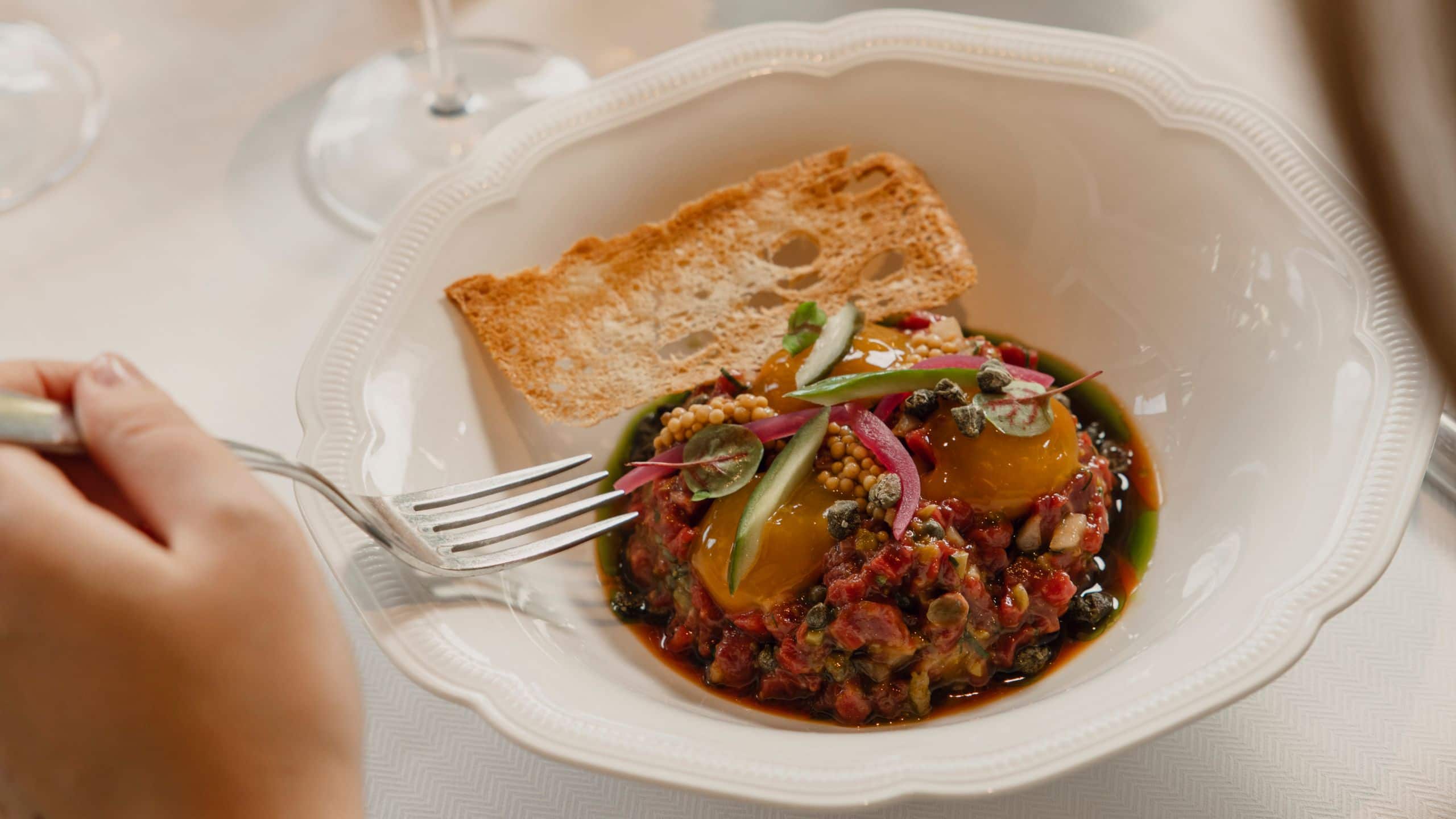 Hôtel du Louvre Parisian Lady Brasserie Du Louvre Beef Tartar