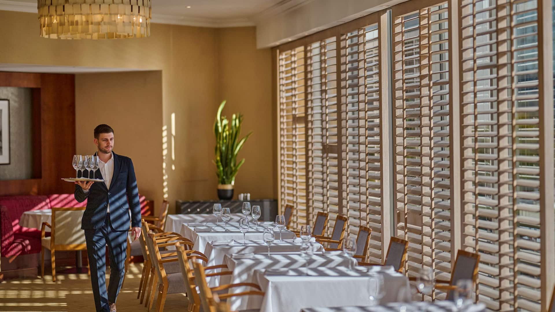 Hyatt Regency Belgrade Metropolitan Waiter