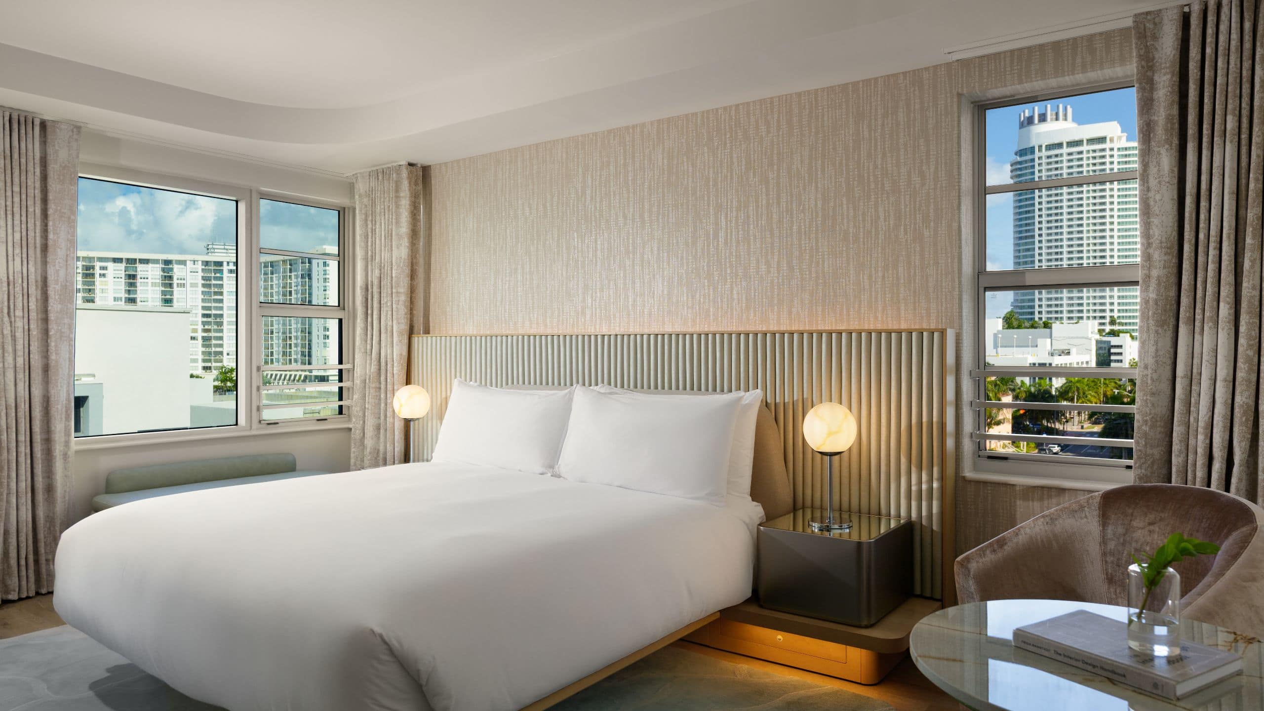 Andaz Miami Beach Accessible King Bed With Tub