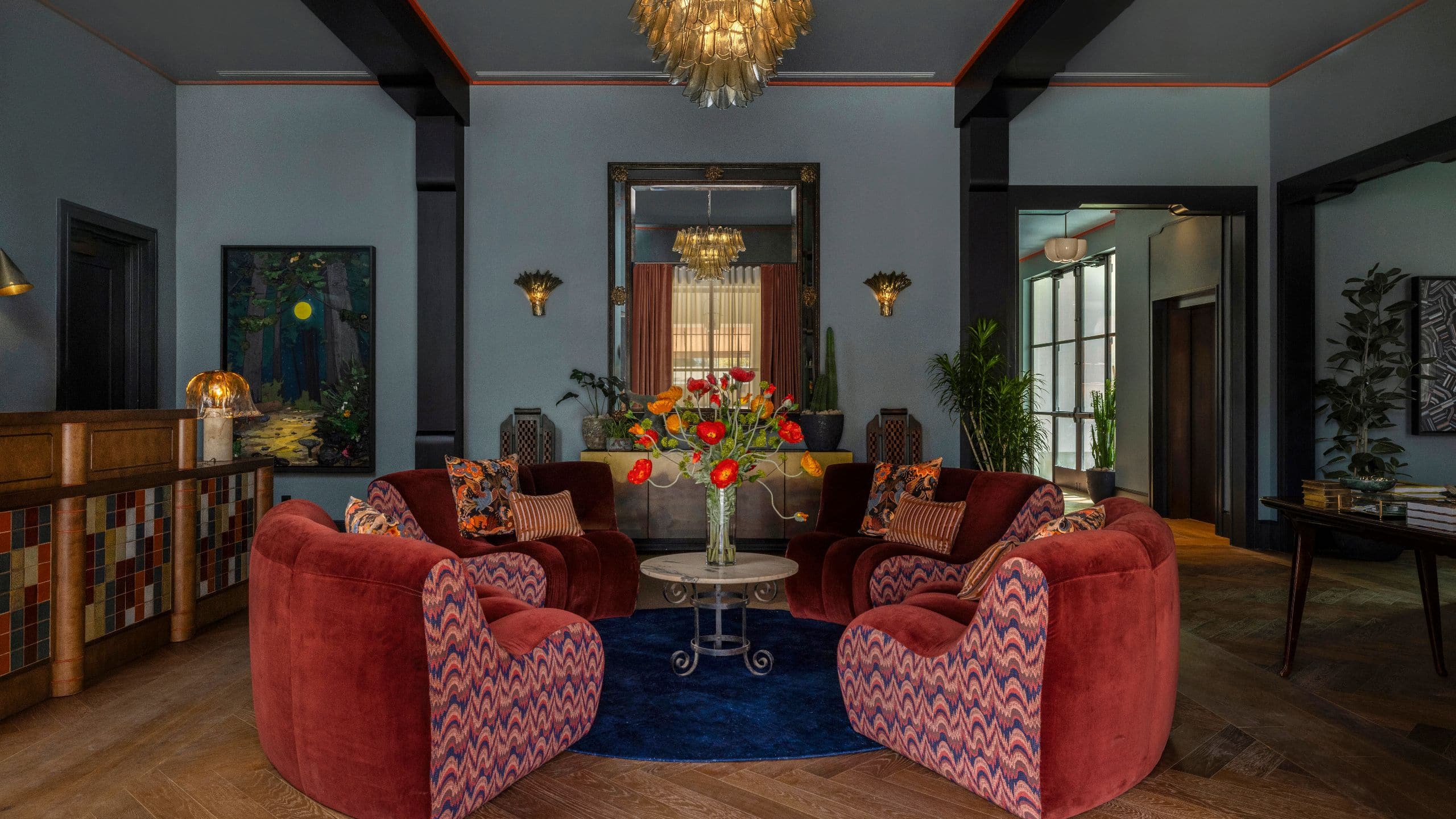 Hotel Daphne Lobby Seating Mirror