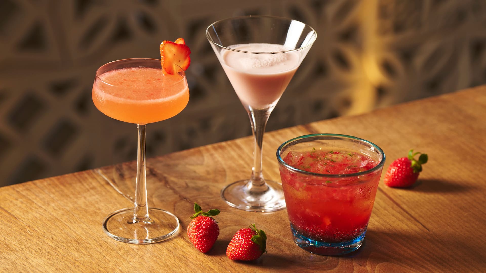 Hyatt Regency Seragaki Island, Okinawa Shirakachi Bar Strawberry Winter Cockatil