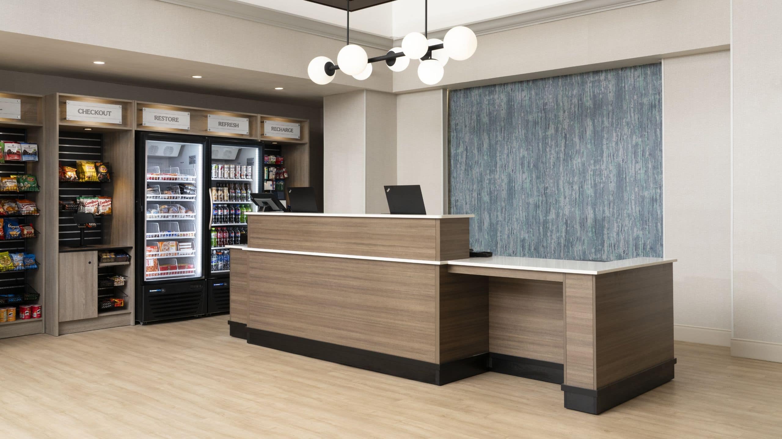 Hyatt Select Richmond / Chester Front Desk