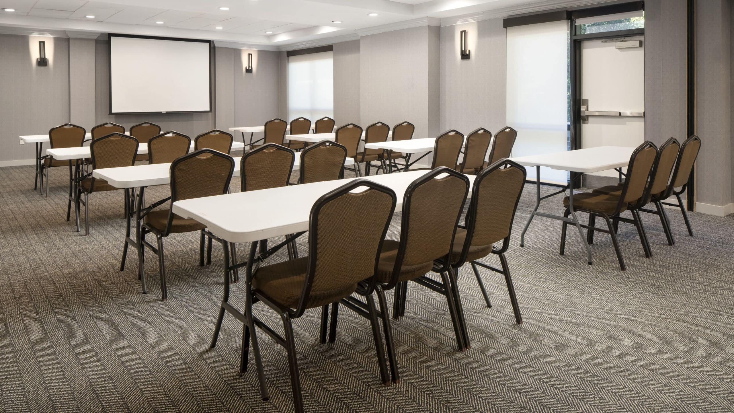 Hyatt Select Richmond / Chester Meeting Space Classroom