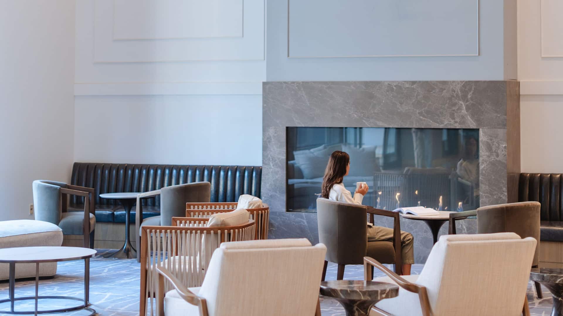 Hyatt Regency Morristown Plaza Lounge Area