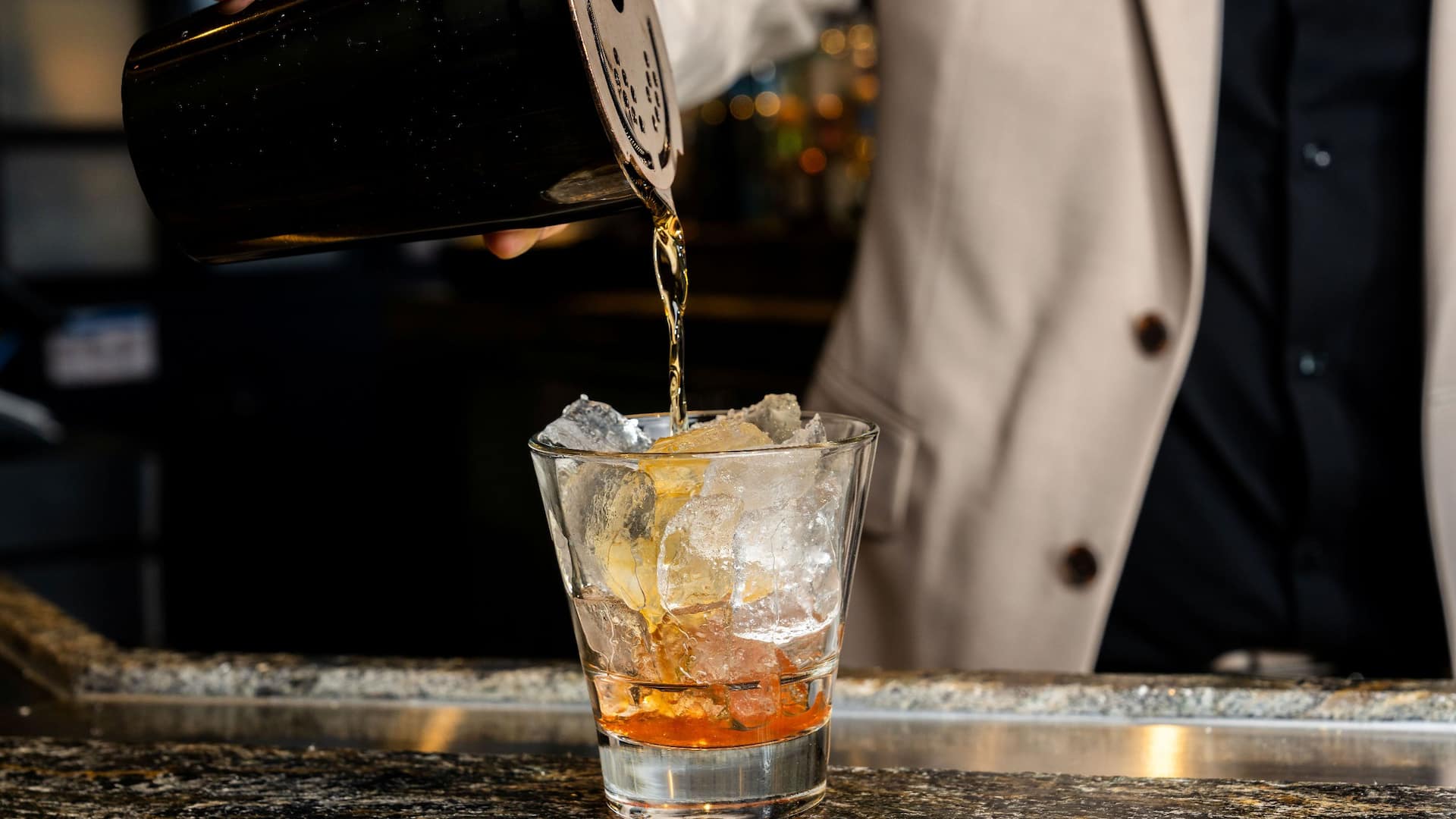 Hyatt Regency Baltimore Inner Harbor Old Fashioned Pour