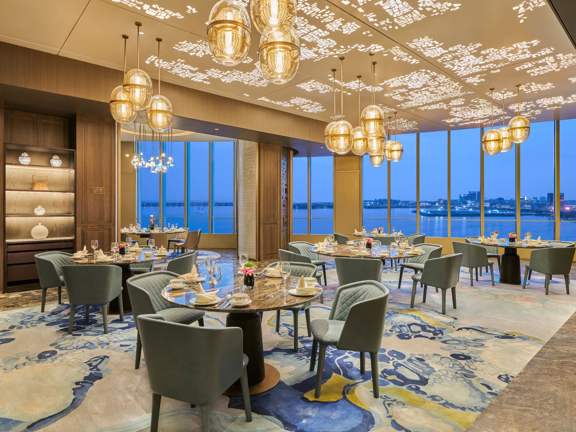 Hyatt Regency Shanghai Lingang Zi Duan Lobby