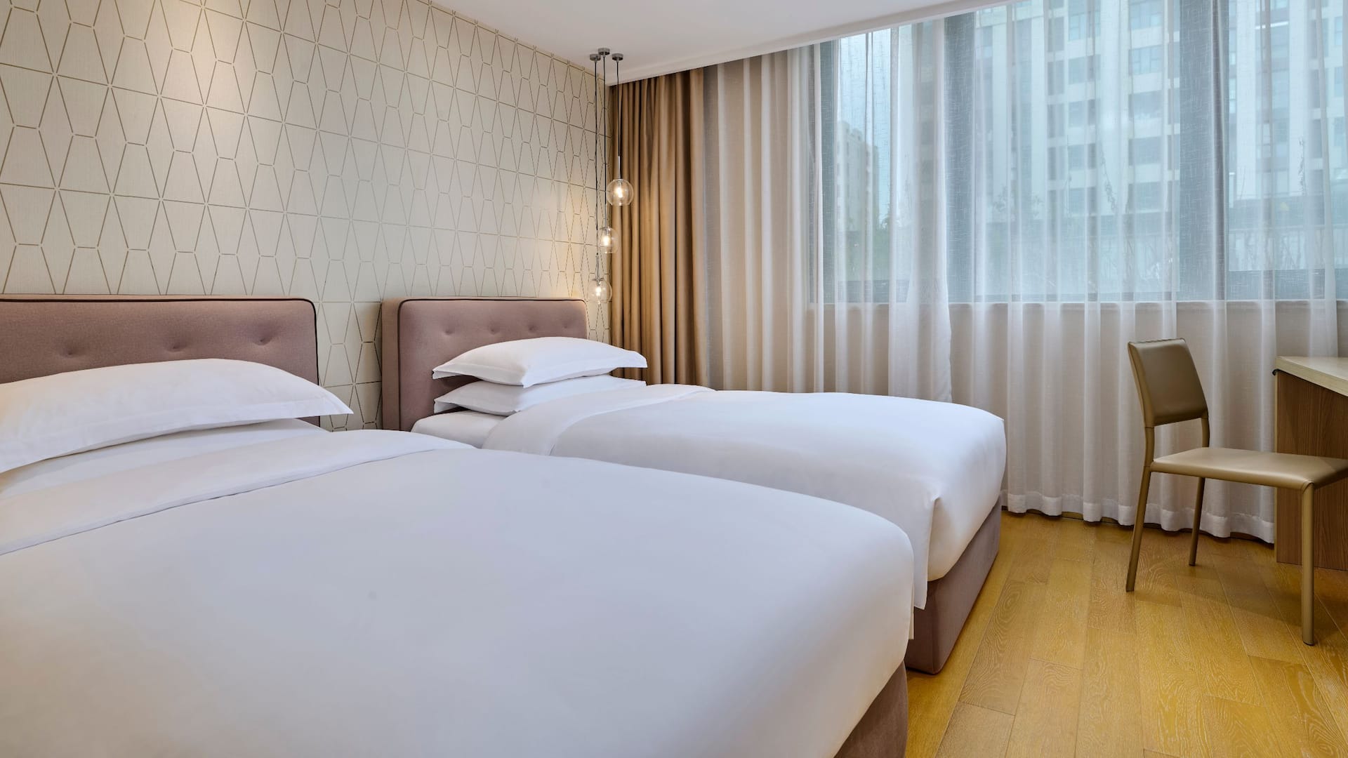 Hyatt Place Shanghai Lingang Family Suite Twin Bedroom