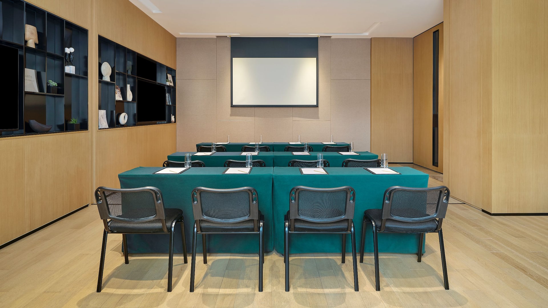 Hyatt Place Shanghai Lingang Meeting Room