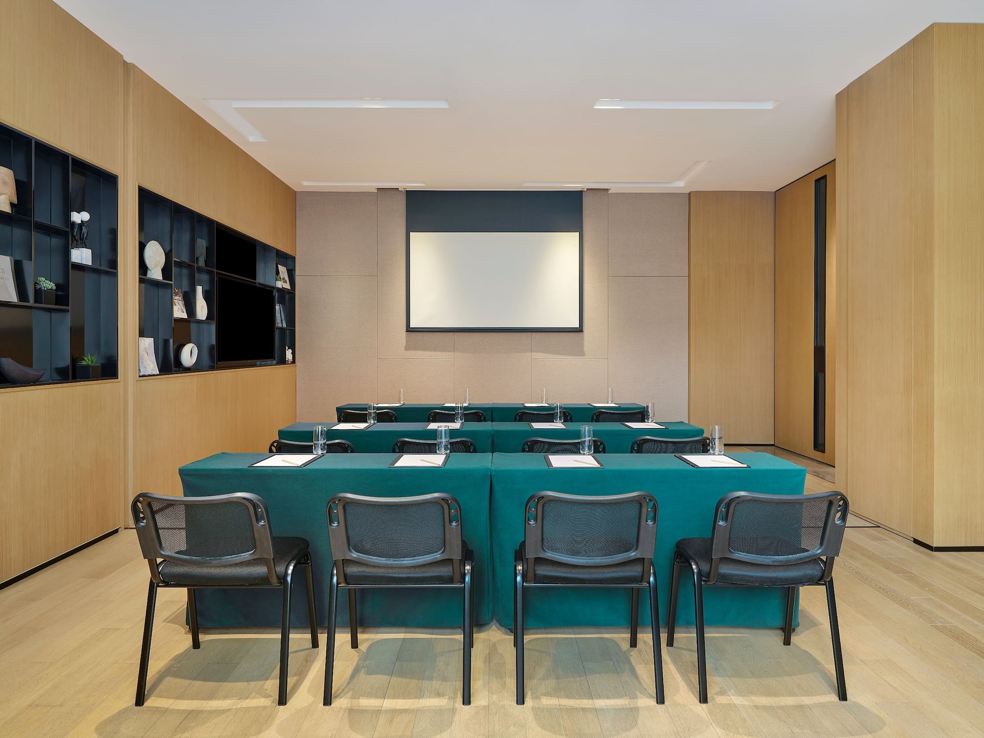Hyatt Place Shanghai Lingang Meeting Room