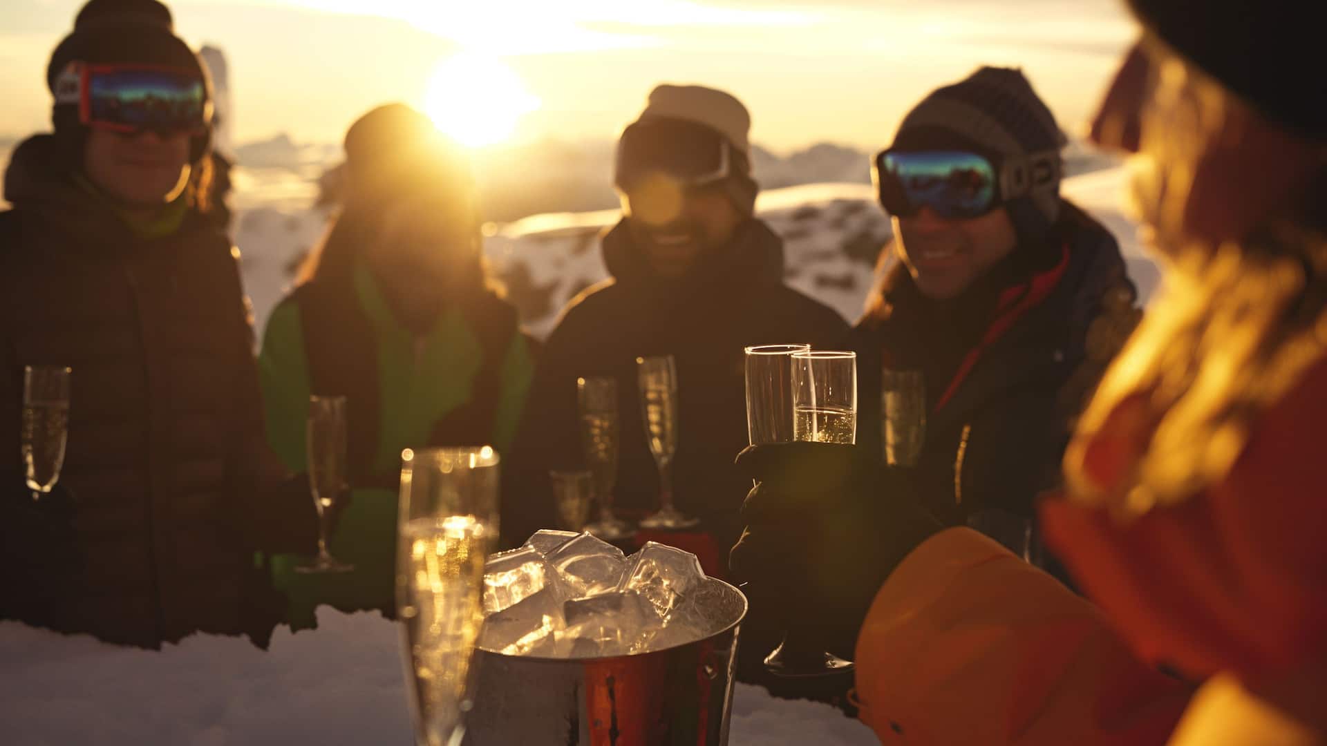 Grand Hyatt Deer Valley Apres Outside