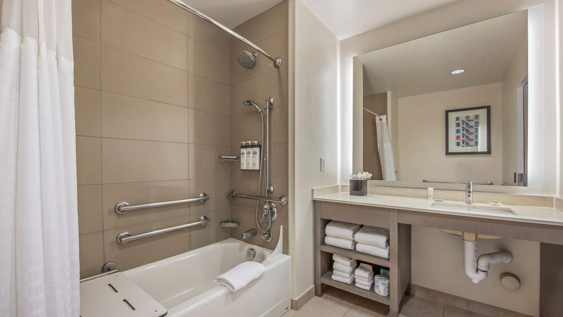 Hyatt House Irvine/John Wayne Airport Two Queens Accessible Shower