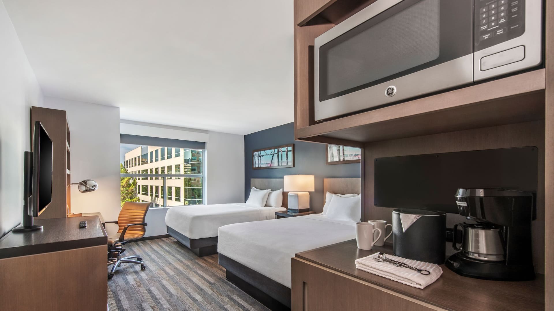 Hyatt House Irvine/John Wayne Airport Two Queens Bedroom