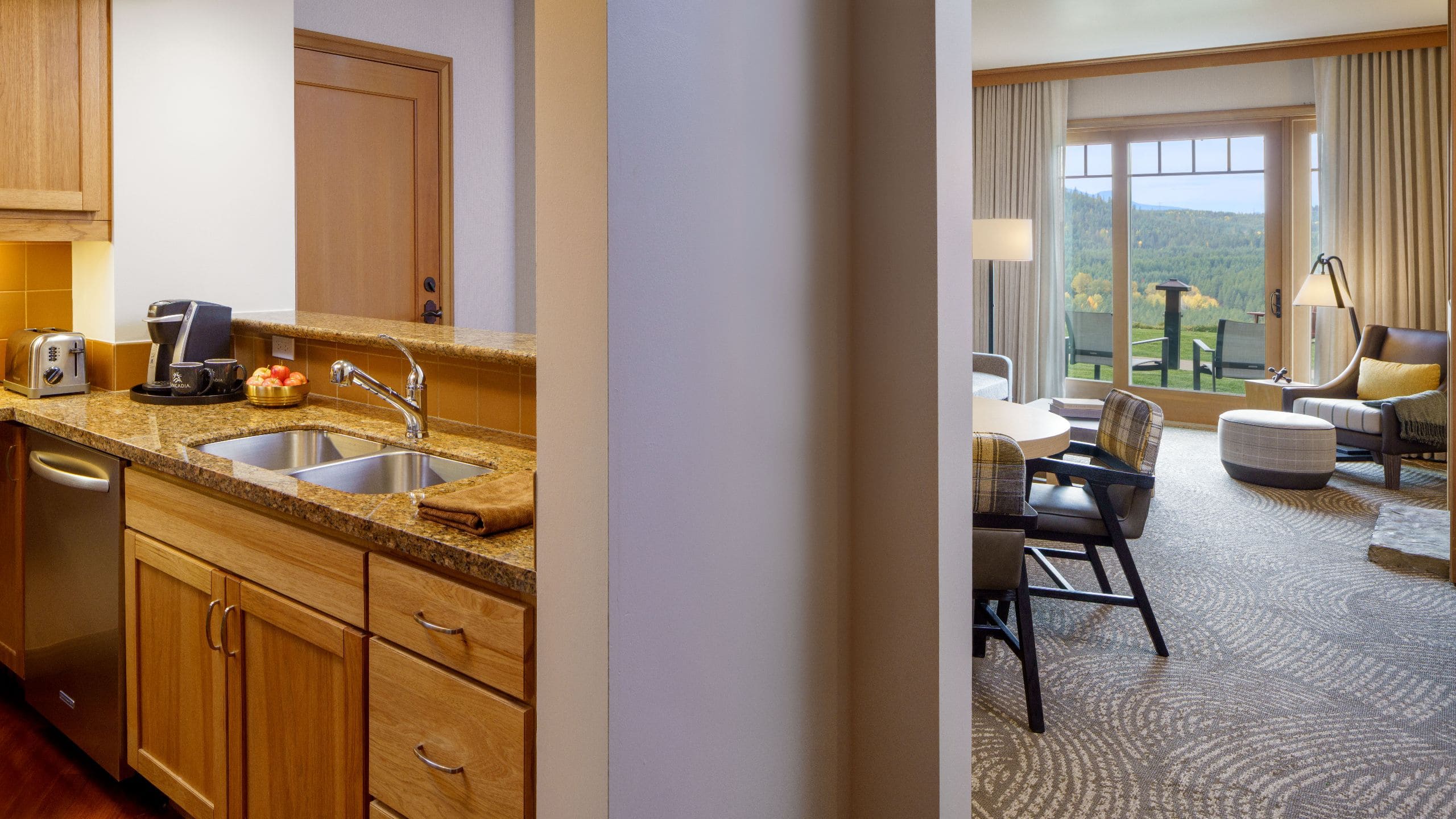 5 of 8 Suncadia Resort Lodge One Bed Kitchen Living River