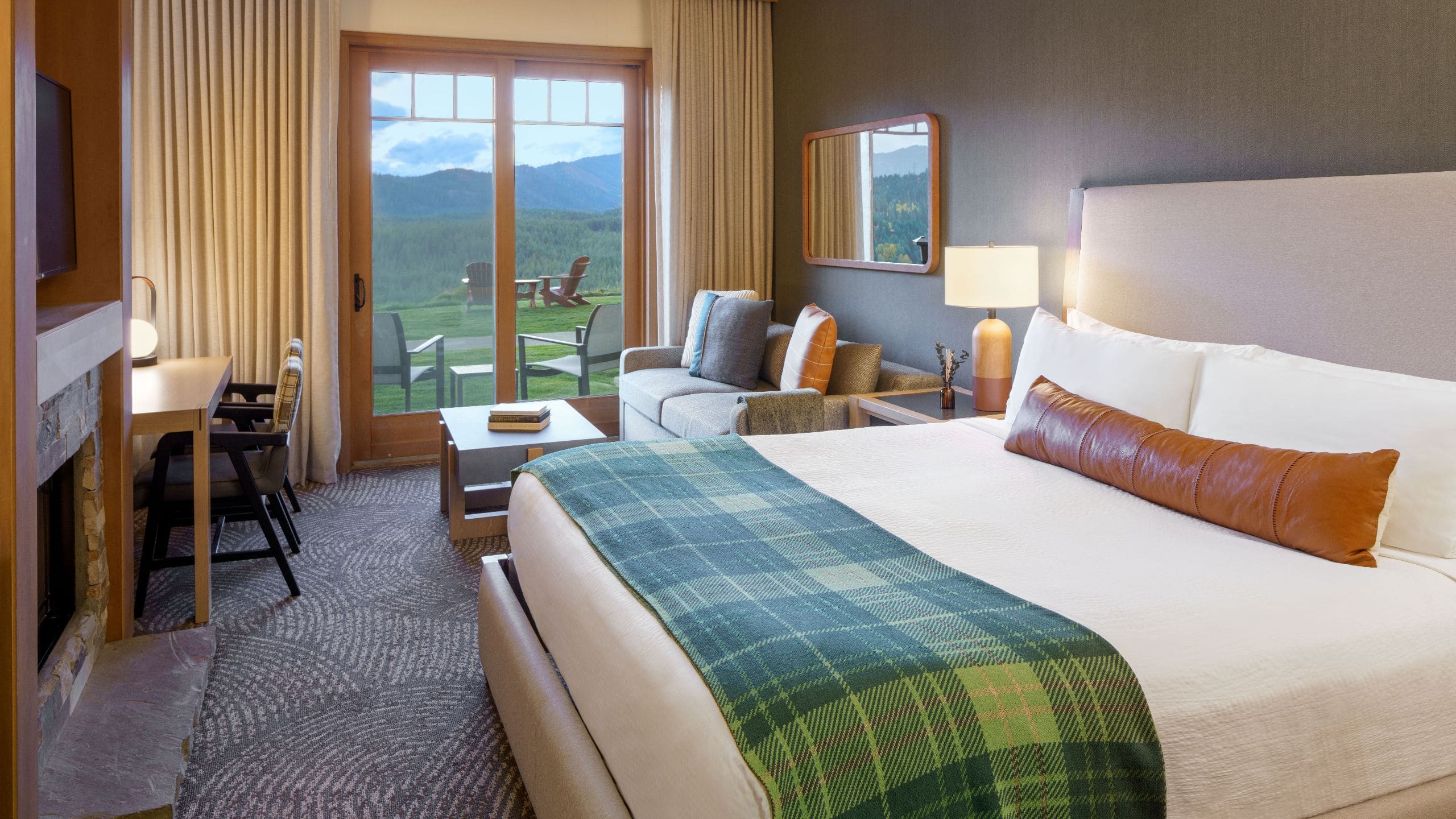 2 of 3 Suncadia Resort Lodge Studio King River With Fireplace