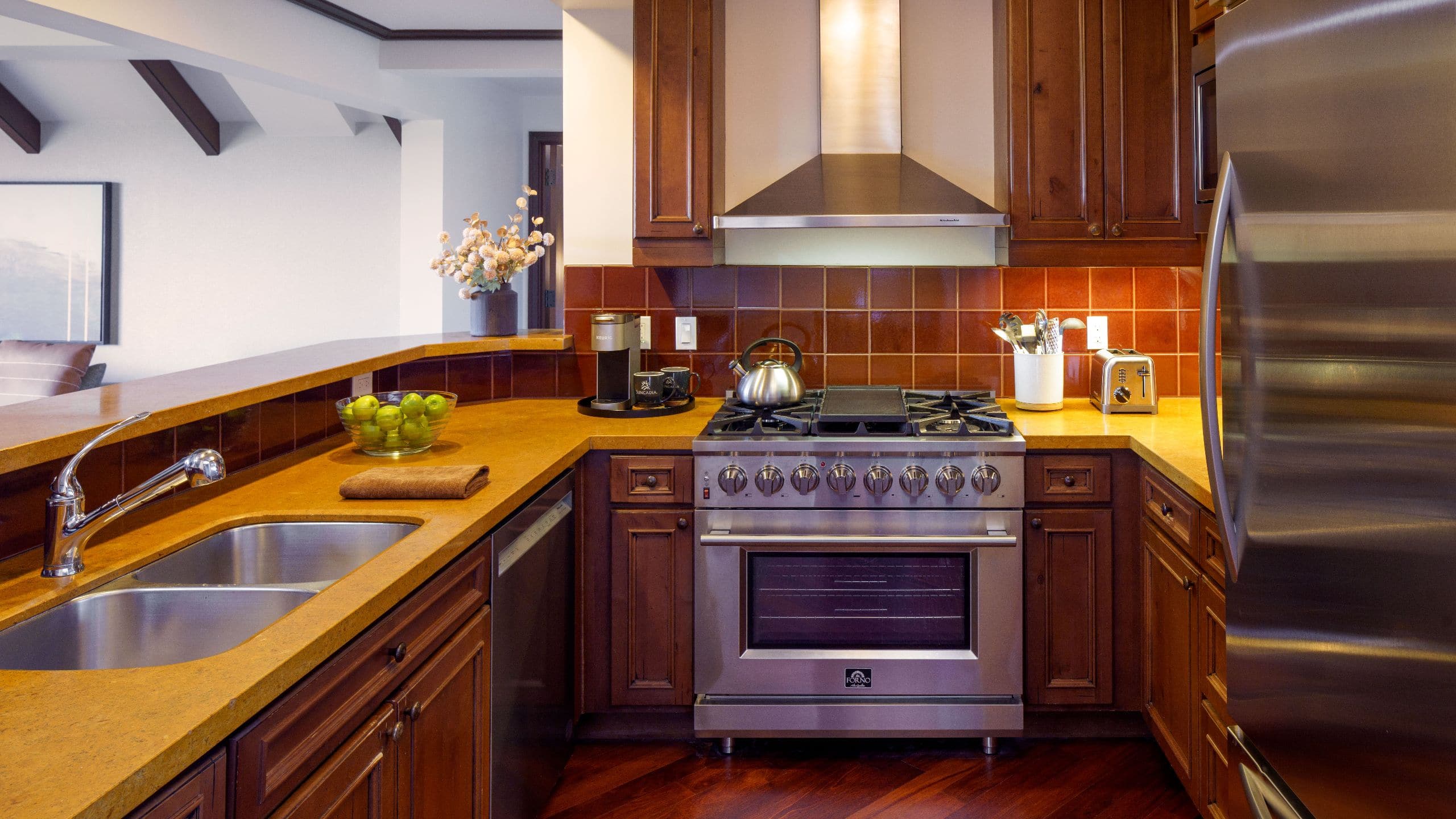 5 of 9 Suncadia Resort Lodge Three Bed PH Kitchen